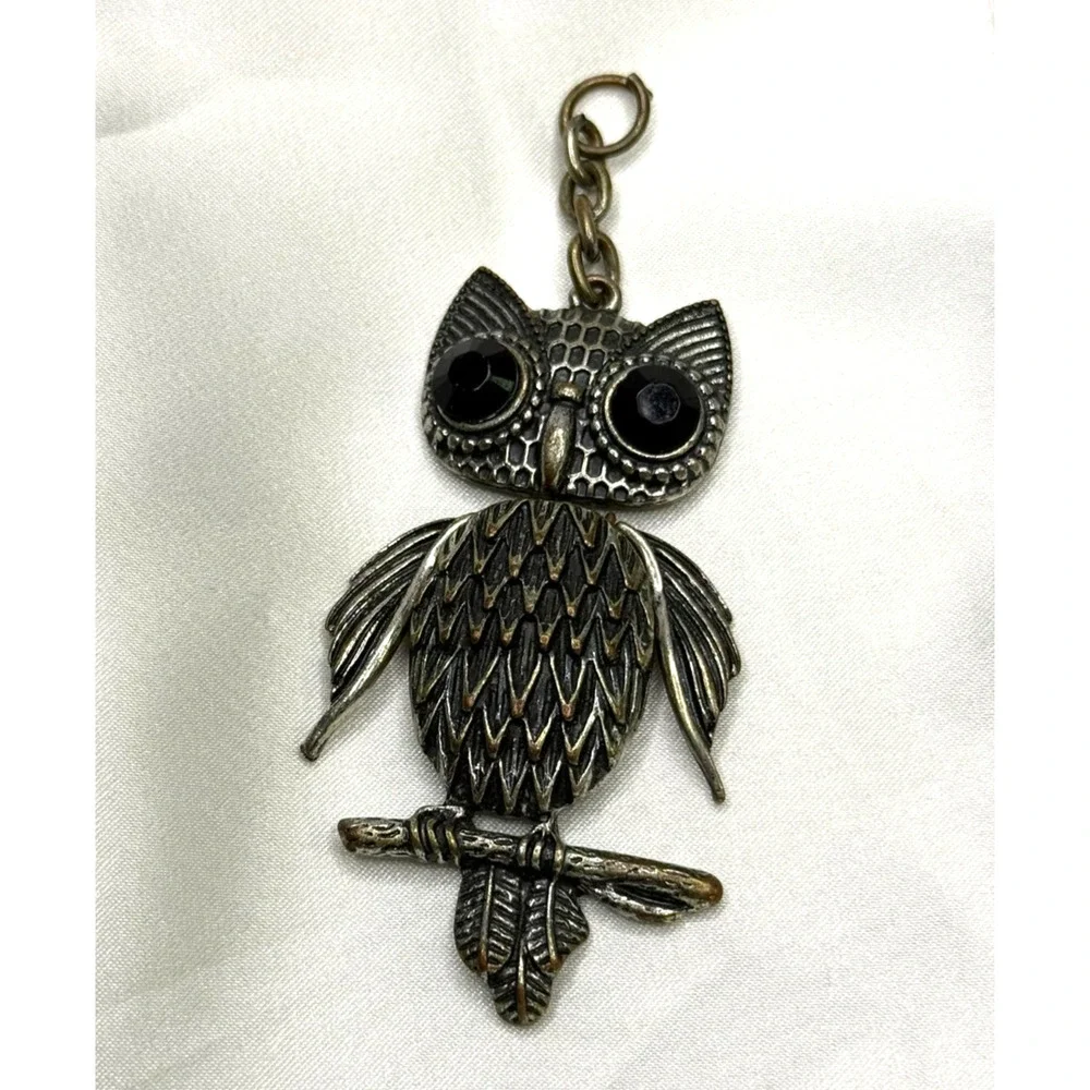 Vintage Metal Owl Black Eyes Pendant Necklace Chain Jewelry Pendant